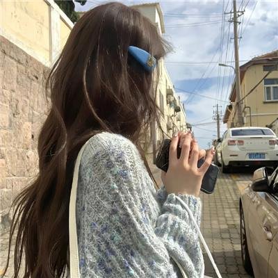 32颗药丸：我姐姐的自杀